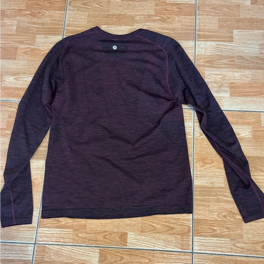 Lululemon Long Sleeve MVT Maroon Color